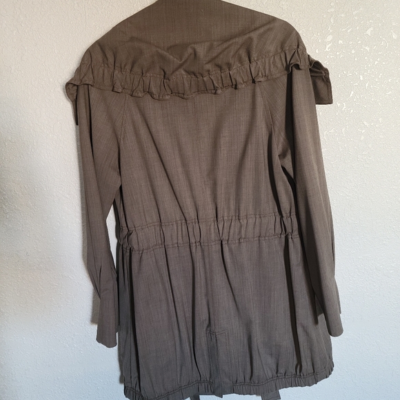 ST JOHN trench coat - Picture 2 of 9